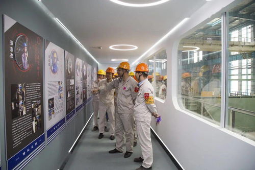 公司領導為特軋廠“最亮的星”頒獎，肯定高三線文明工廠創建工作與旅游業務雙線并進